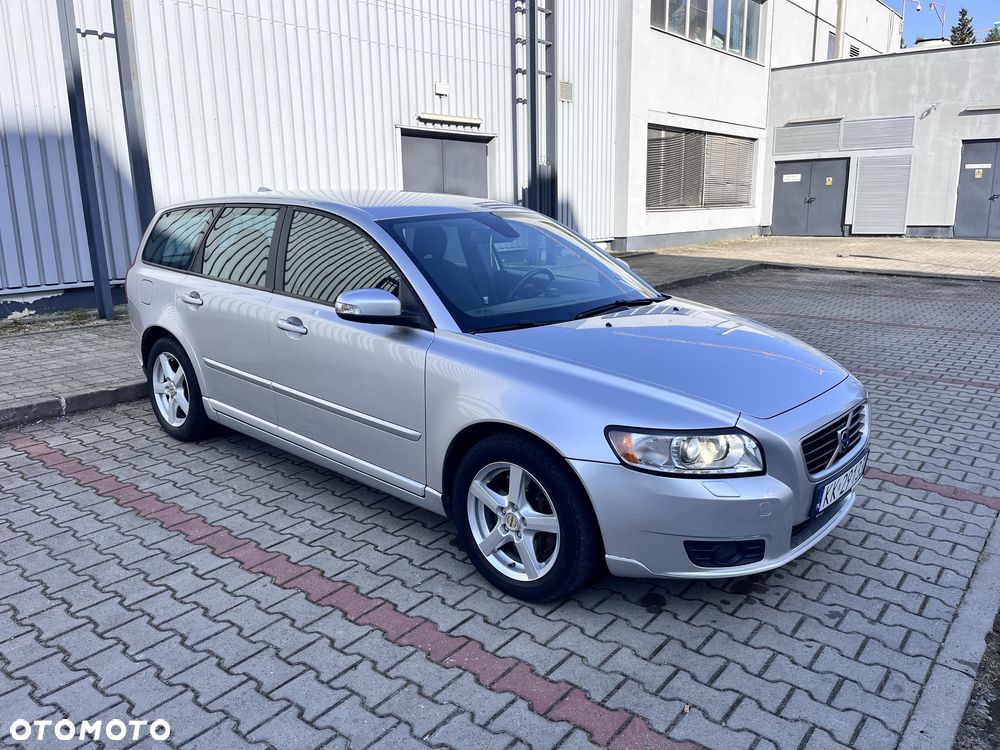 Volvo V50 - 1