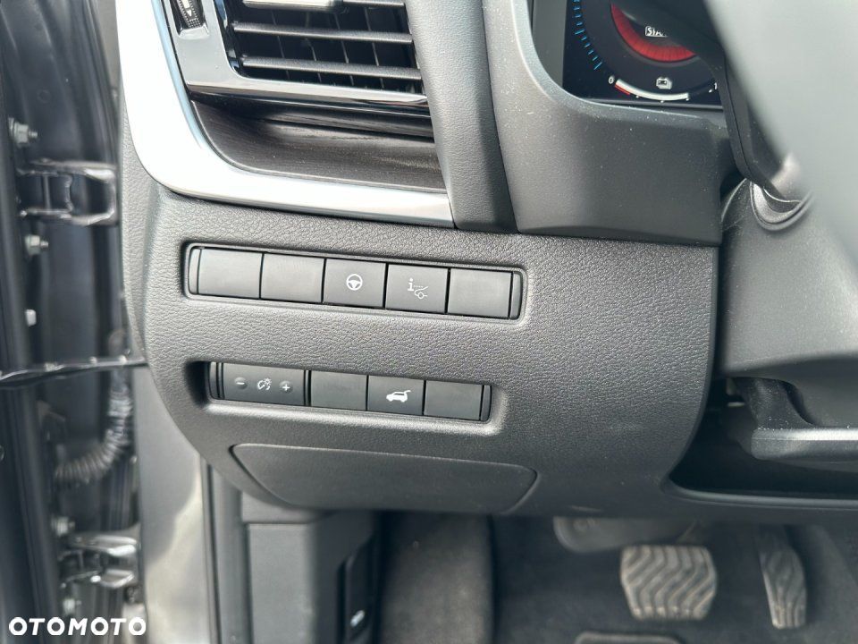 Nissan X-Trail - 26