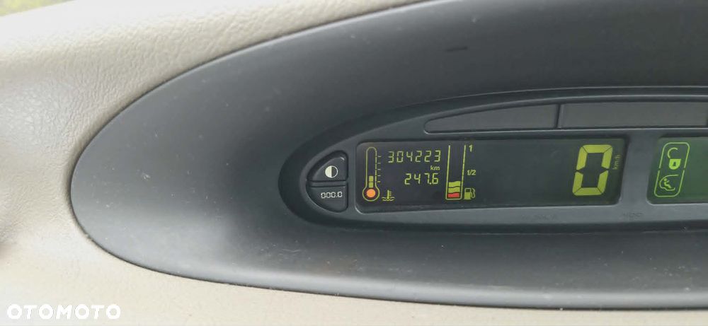 Citroën Xsara Picasso 1.8 16V SX - 8