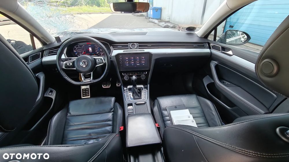Volkswagen Passat 2.0 TDI SCR DSG - 14