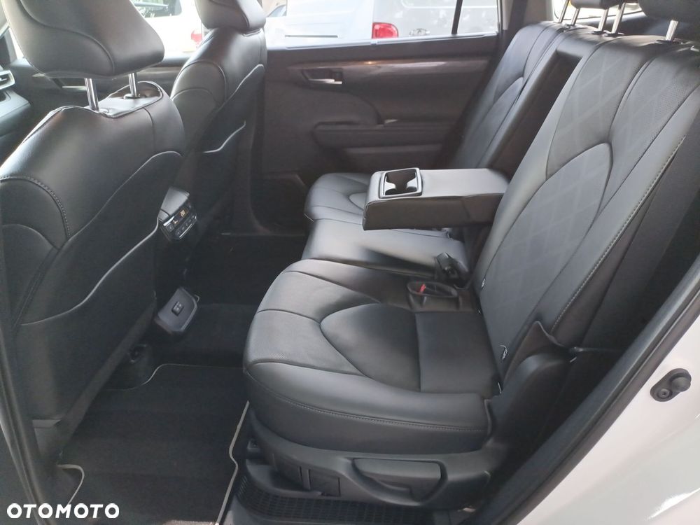Toyota Highlander - 12