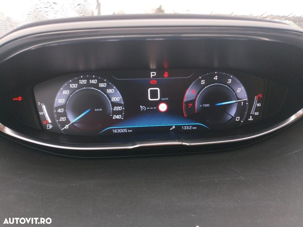 Peugeot 5008 PureTech 130 EAT8 Stop & Start Active Business-Paket - 7