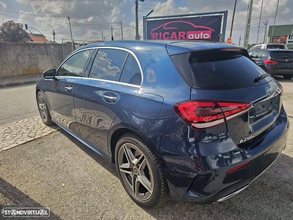 Mercedes-Benz A 250 e AMG Line - 10