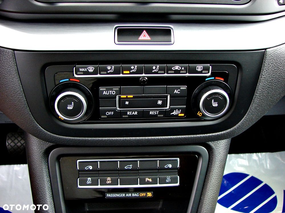 Volkswagen Sharan 2.0 TDI Blue Motion Style - 26