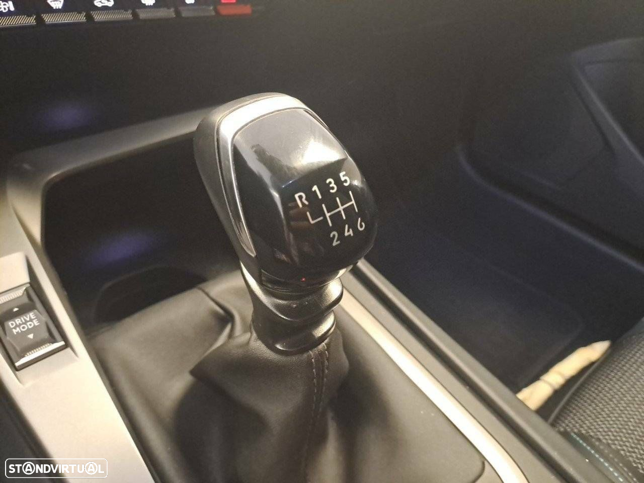 Peugeot 308 1.2 PureTech Allure Pack - 19