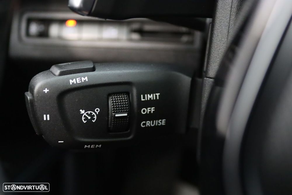 Peugeot 5008 1.2 PureTech Allure Pack EAT8 - 21