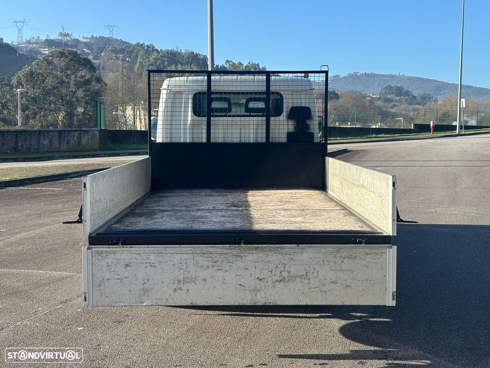 Mitsubishi Fuso Canter Cabine Dupla 6L - 13