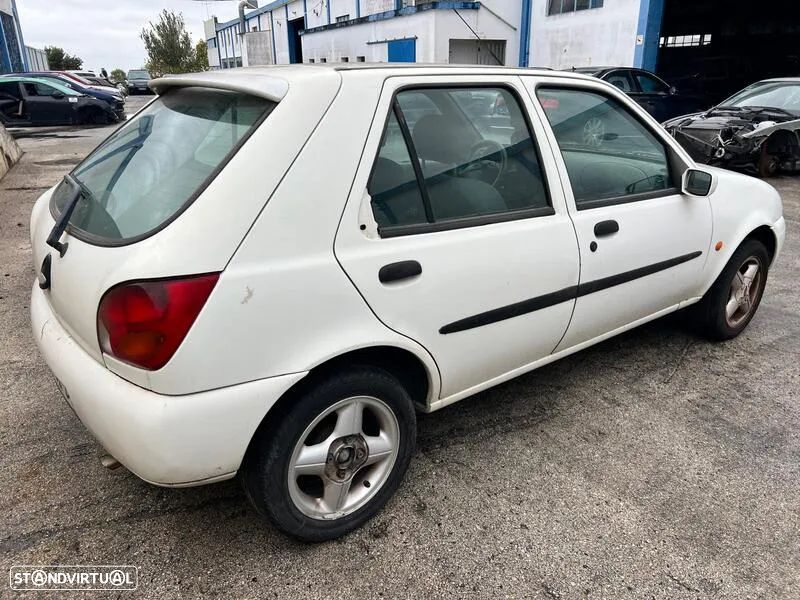 Ford FIESTA IV 1.25i 75cv de 1999 para peças - 5
