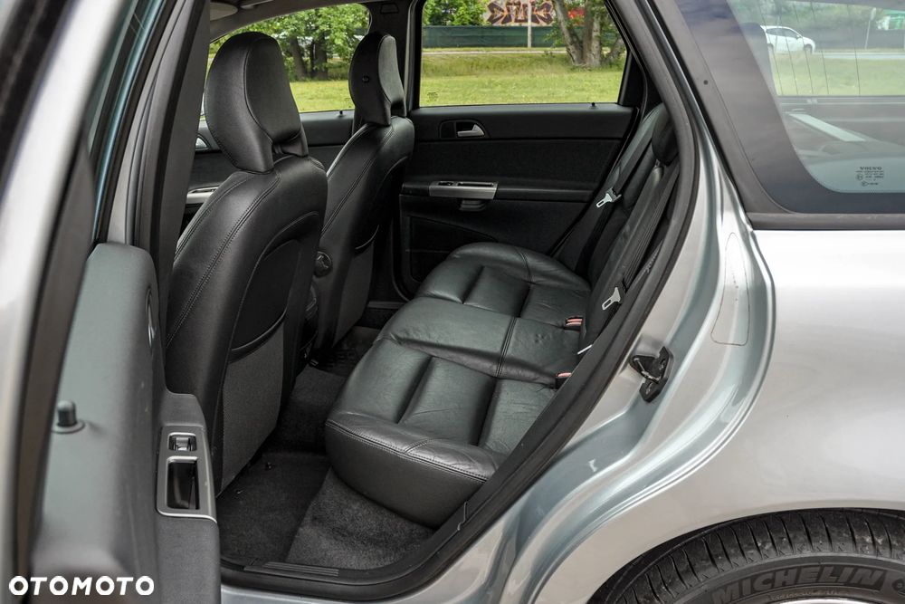 Volvo V50 - 8