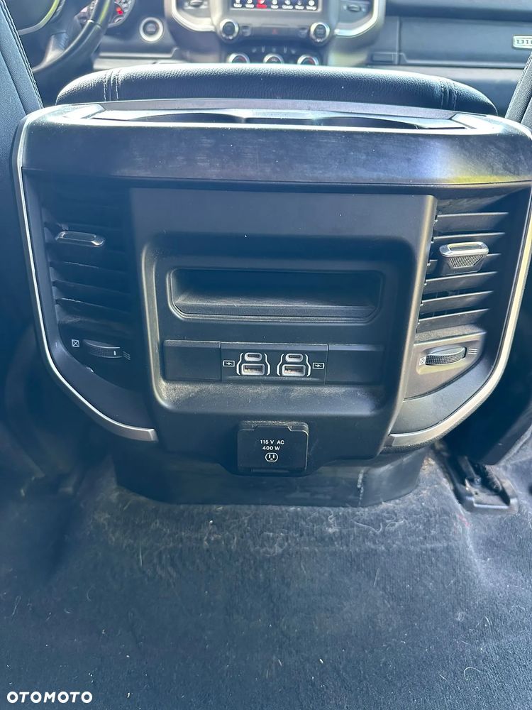 RAM 1500 Crew Cab Shortbed Bighorn - 9