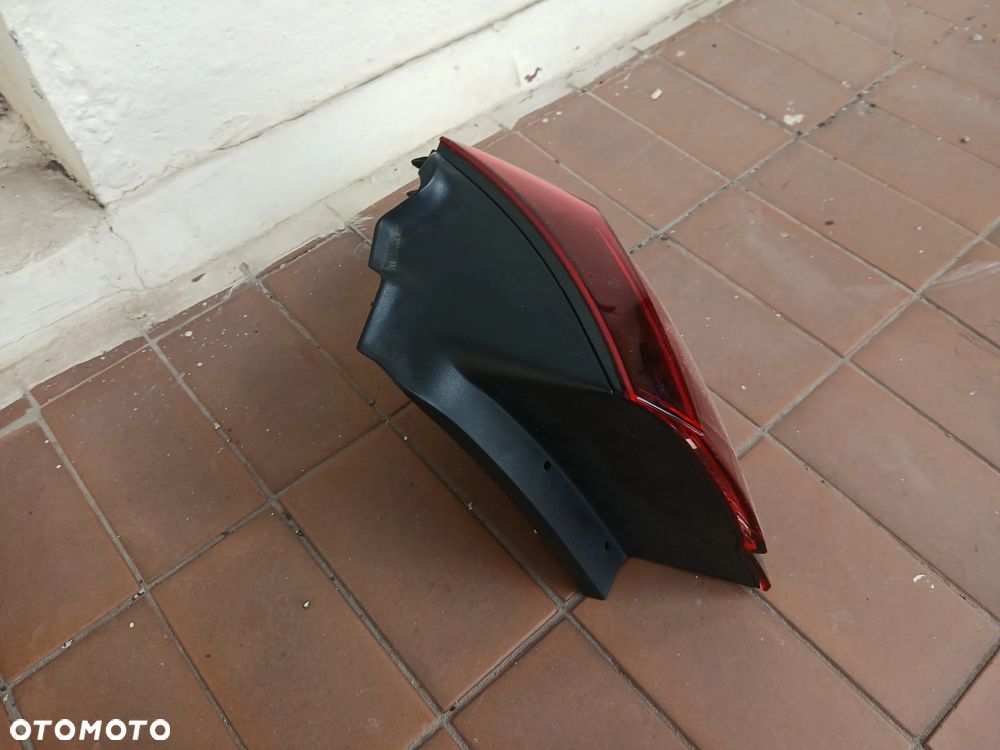 LAMPA TYŁ PRAWA VW GOLF VII 5G0945208G - 5
