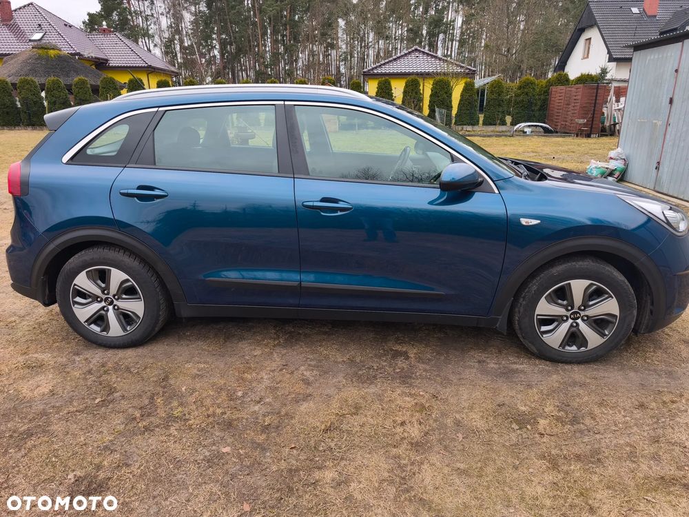 Kia Niro 1.6 GDI Hybrid L - 3