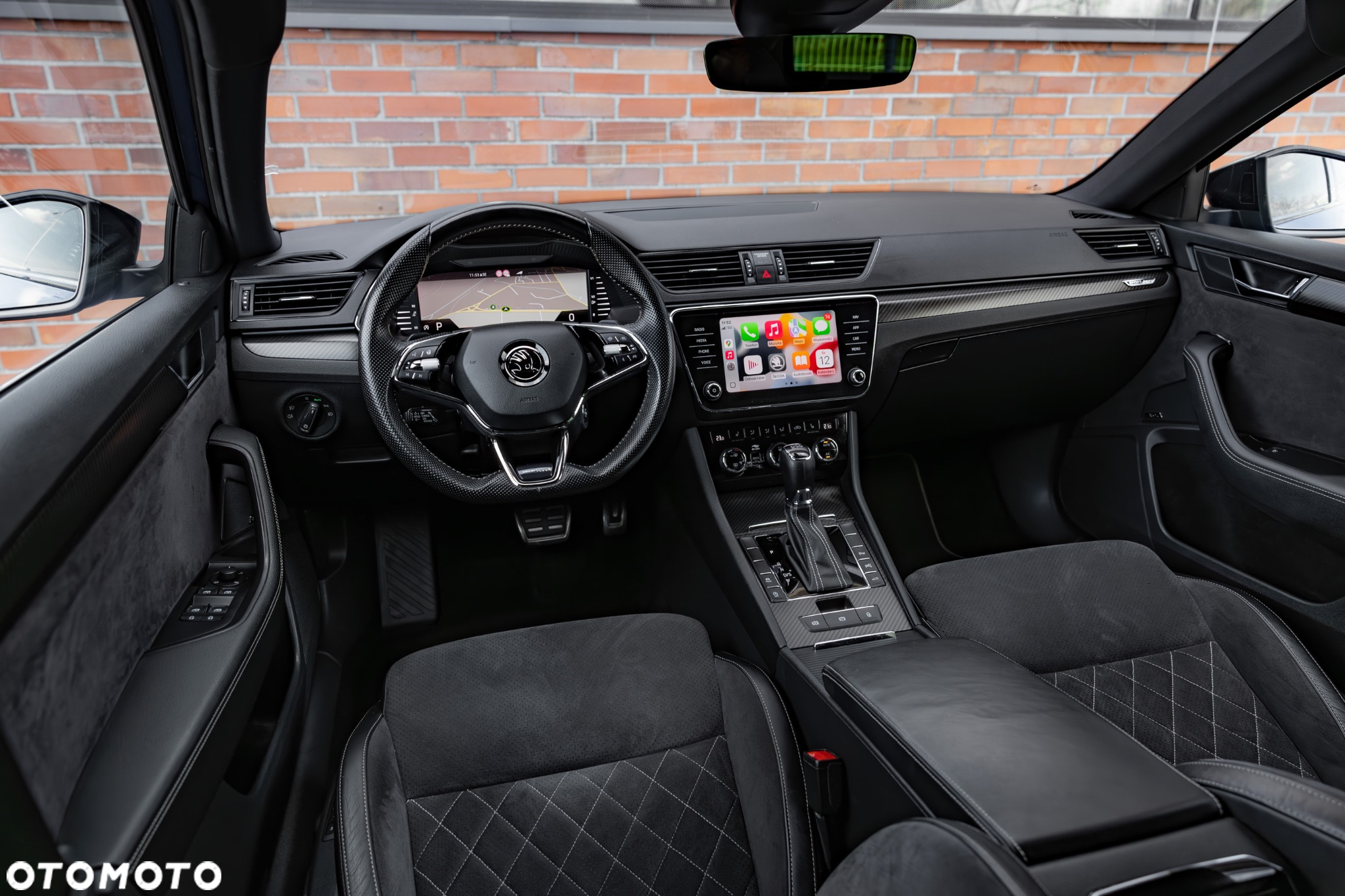 Skoda Superb 2.0 TDI DSG Sportline - 26