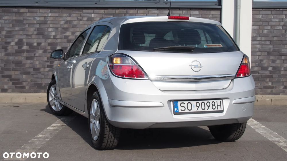 Opel Astra 1.6 Enjoy - 15