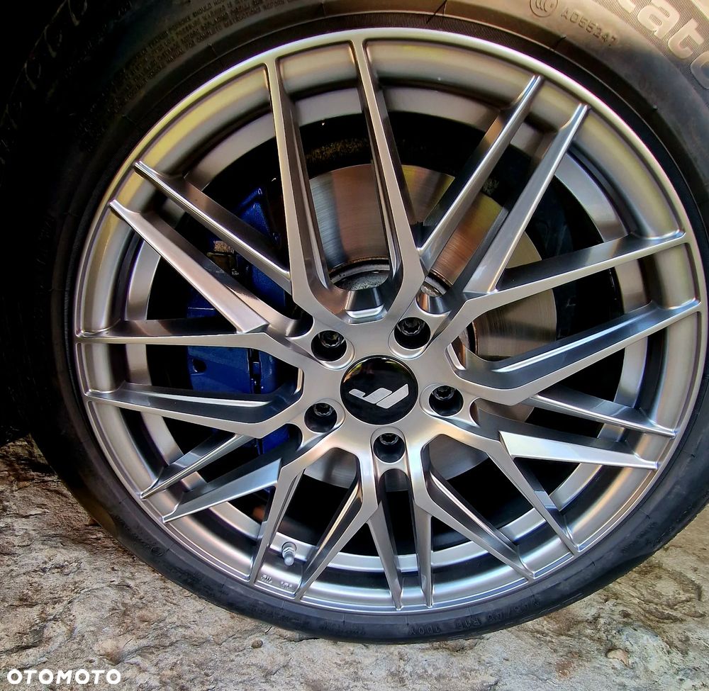 BMW Seria 5 525d xDrive - 4