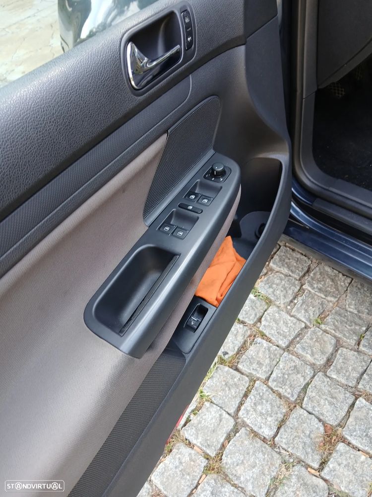 VW Golf 1.4 FSi Confortline - 17
