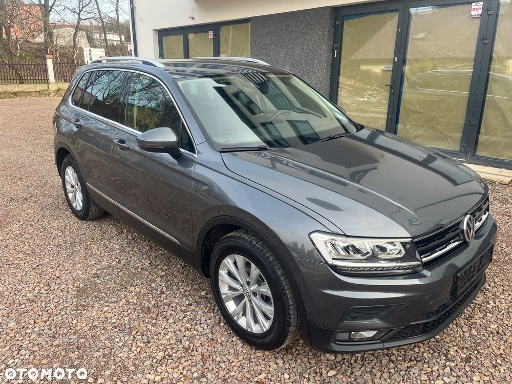Volkswagen Tiguan - 12