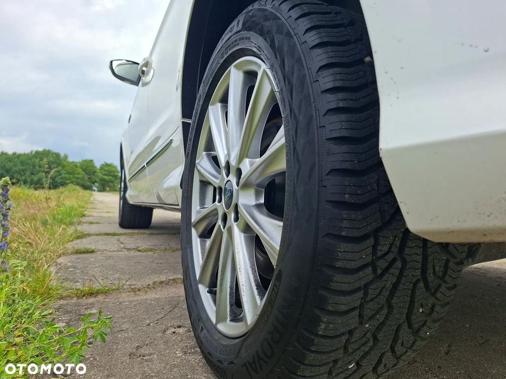 Ford Kuga 2.0 TDCi 4x4 Vignale - 13
