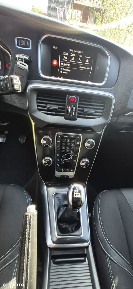 Volvo V40 T3 Momentum - 12