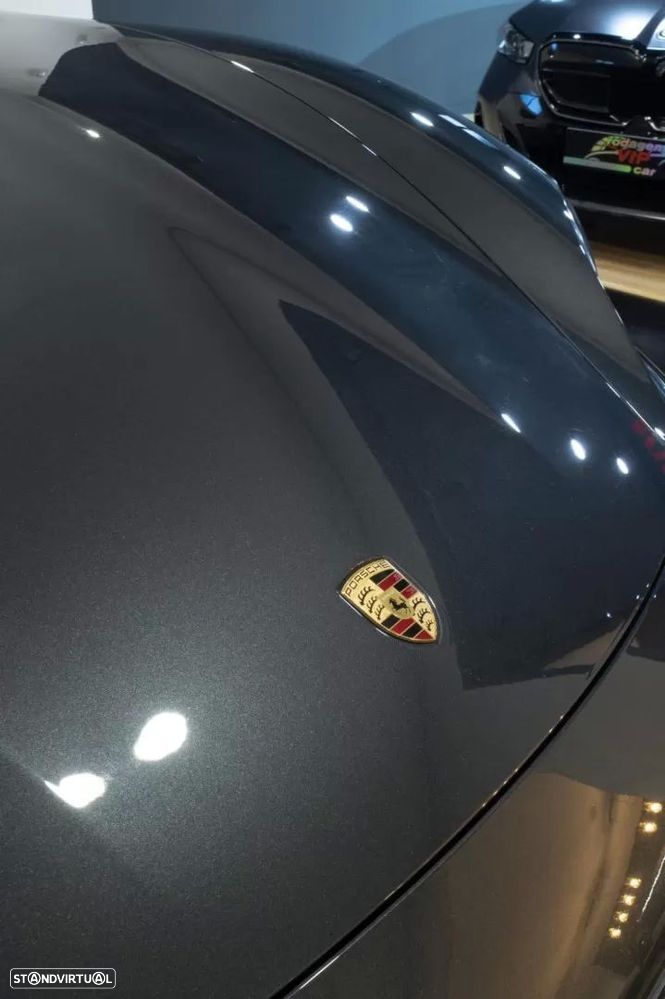 Porsche Taycan Cross Turismo 4 - 8