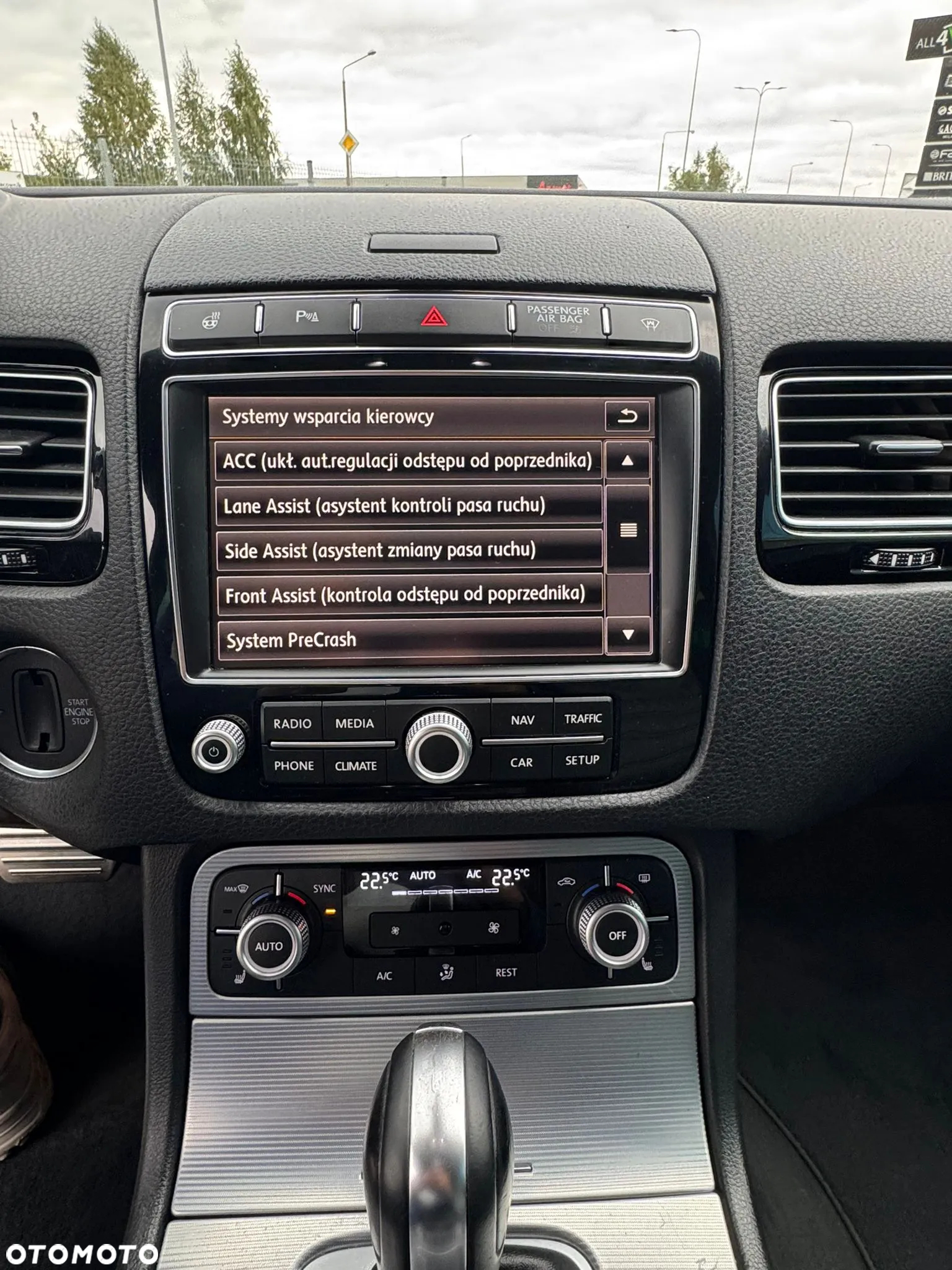 Volkswagen Touareg 3.0 V6 TDI BMT Perfectline R-Style - 11