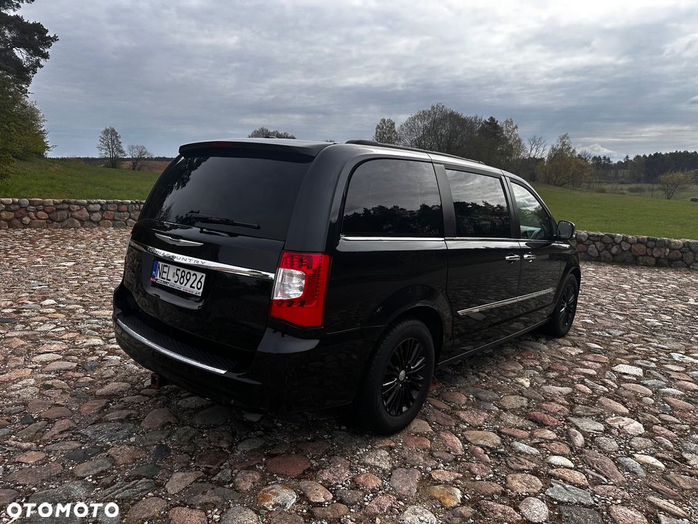 Chrysler Town & Country 3.6 Limited - 5