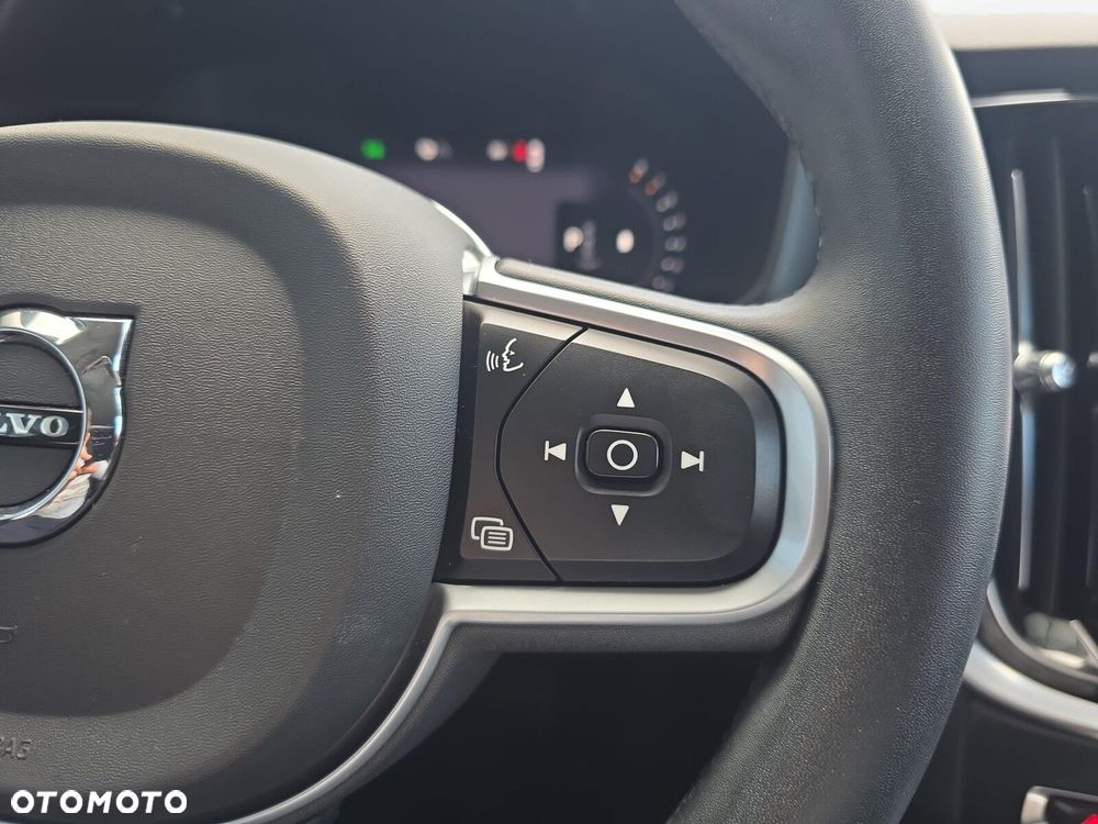Volvo V60 B3 B Momentum Core - 15