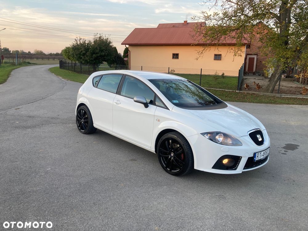 Seat Leon 2008 photo 2