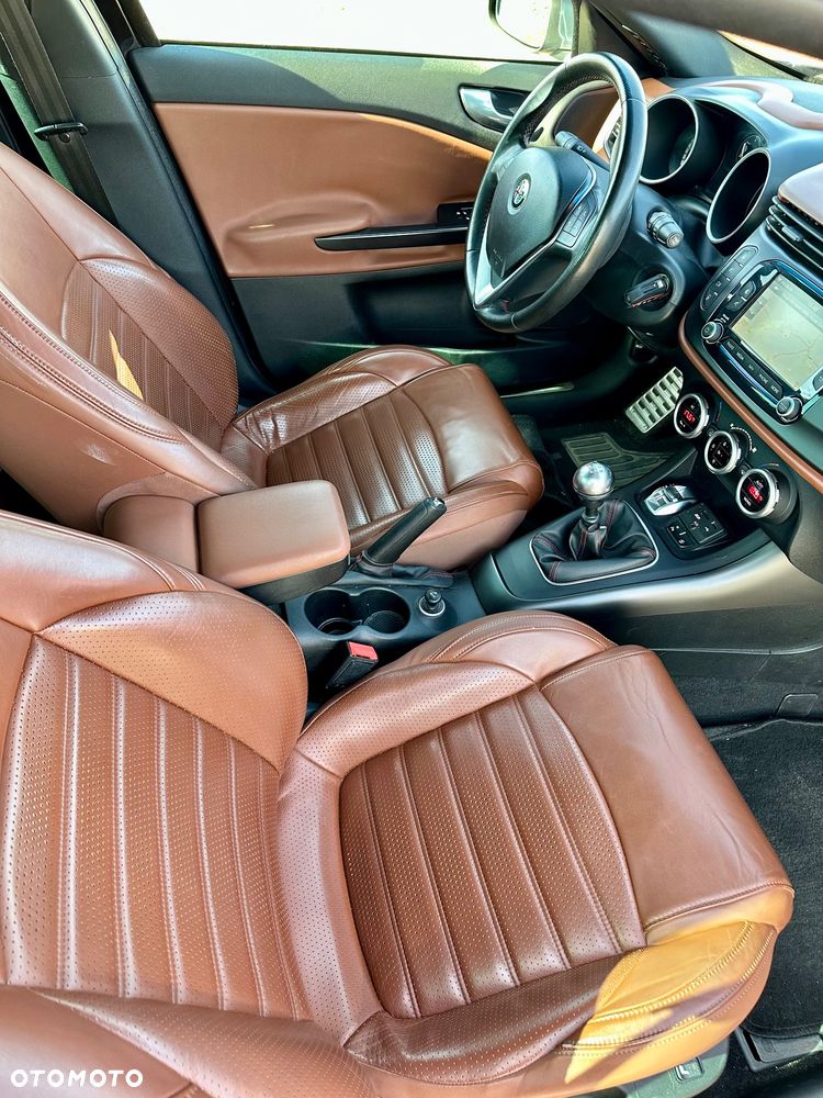 Alfa Romeo Giulietta 1.6 JTDM 16V - 19