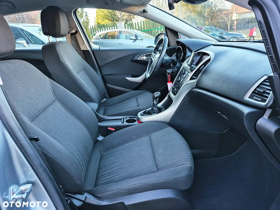 Opel Astra 1.4 Turbo Exklusiv - 36