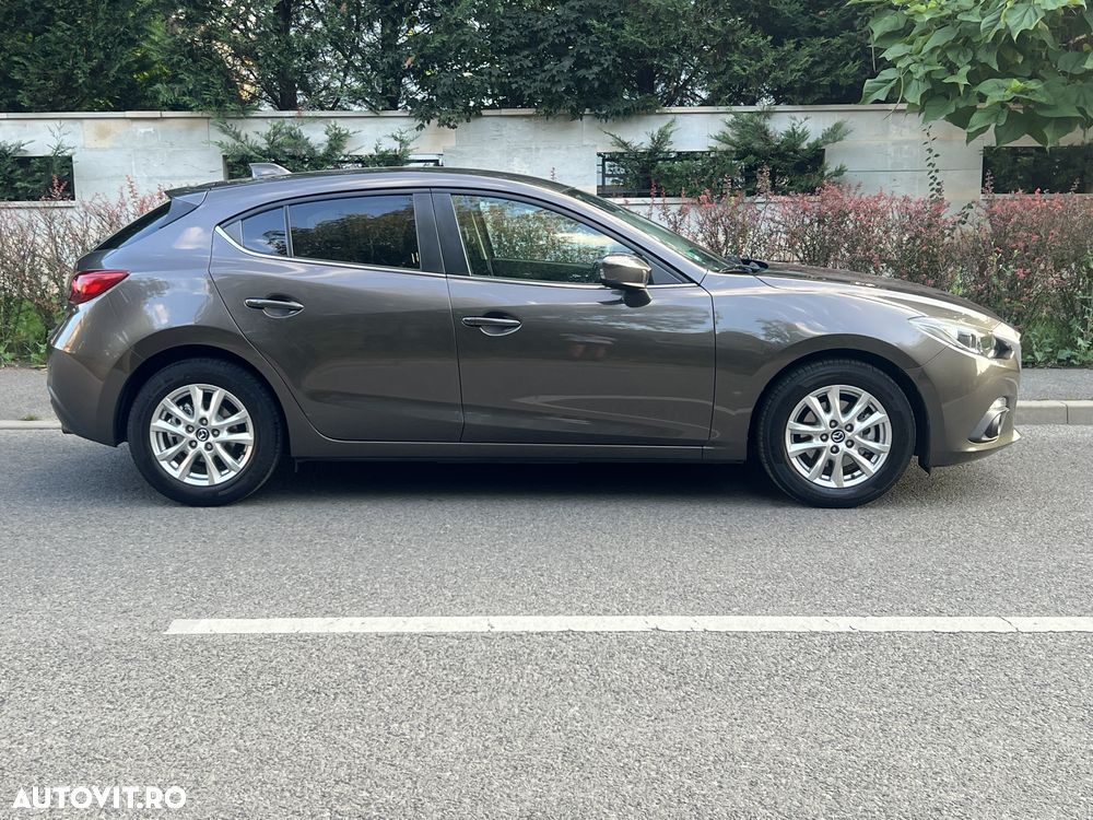Mazda 3 G120 Attraction - 8