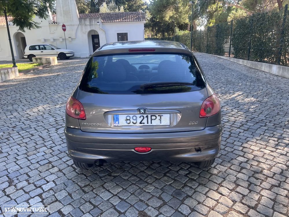 Peugeot 206 1.1 XR - 5