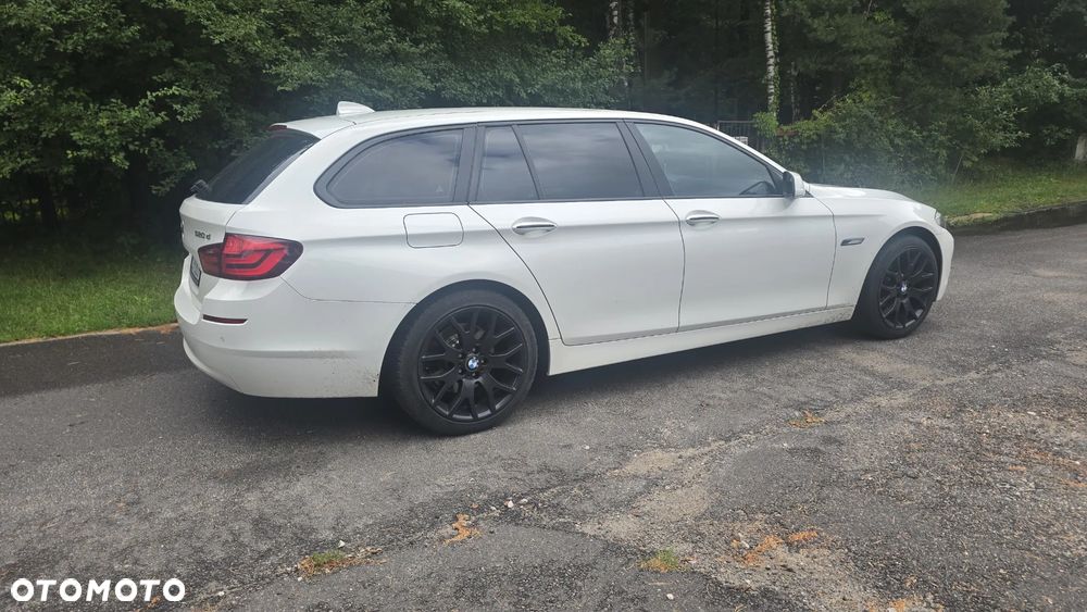 BMW Seria 5 520d - 12