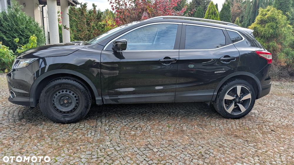 Nissan Qashqai 1.2 DIG-T N-Connecta EU6 - 4