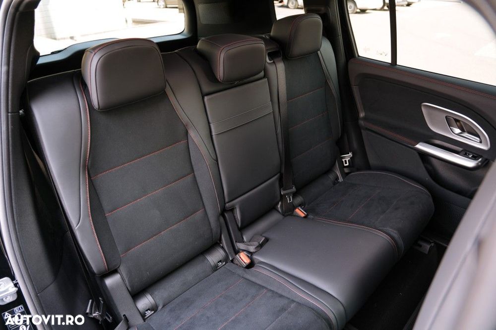 Mercedes-Benz GLB - 23