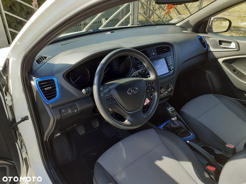 Hyundai i20 1.2 BlueDrive Go - 17