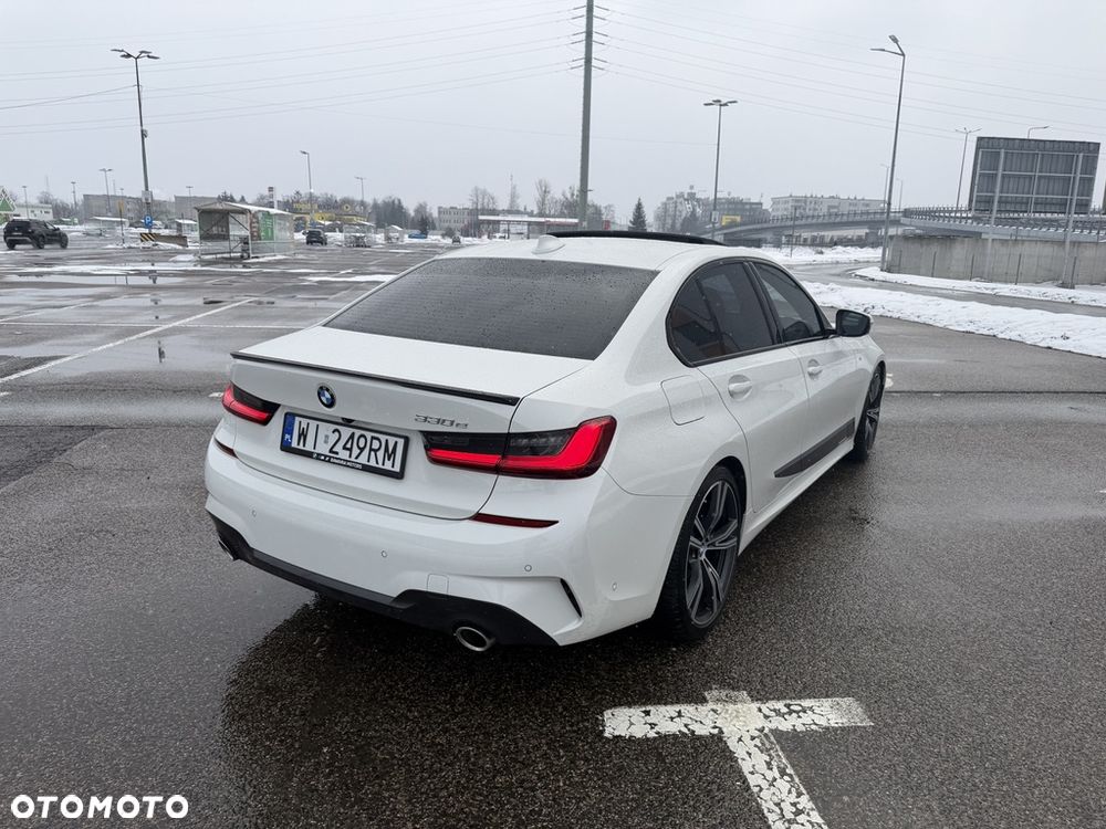 BMW Seria 3 330e M Sport sport - 25