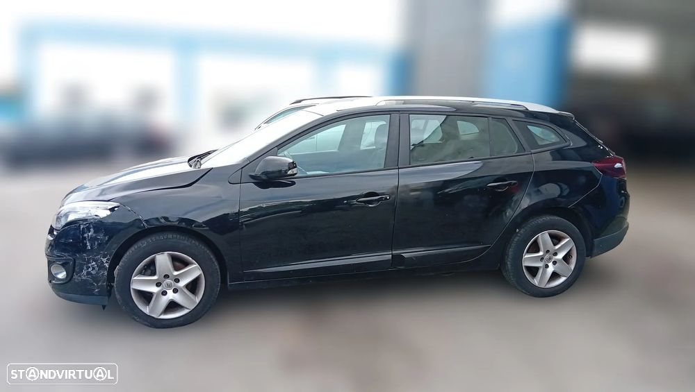 RENAULT Megane III Grandtour (KZ) 1.5 dCi 90 cv / 66 kW 2009 - 2015 K9K 834 para peças - 3