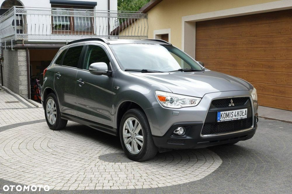 Mitsubishi ASX - 8