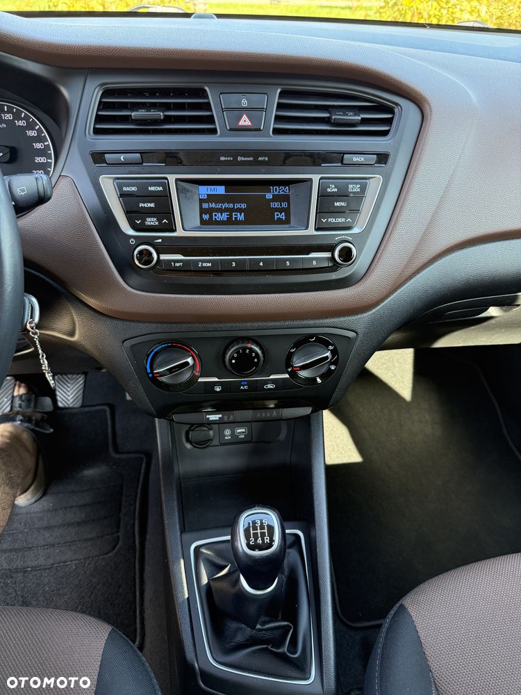 Hyundai i20 - 8