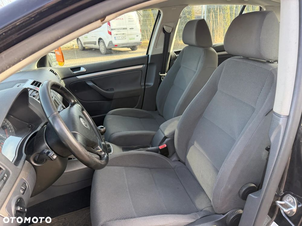 Volkswagen Golf - 13