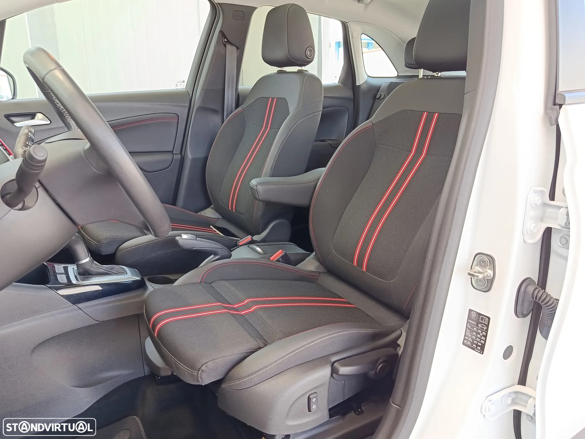 Opel Crossland X - 14