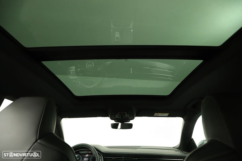 Audi Q8 55 TFSIe quattro Tiptronic - 28