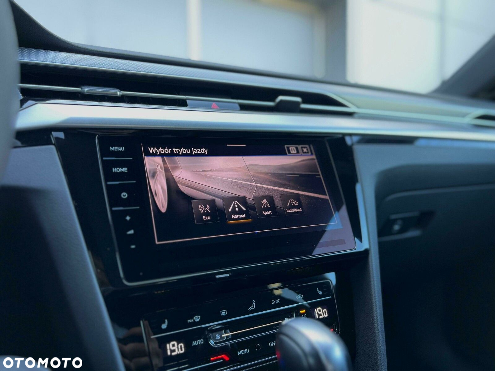 Volkswagen Arteon 2.0 TSI R-Line DSG - 33