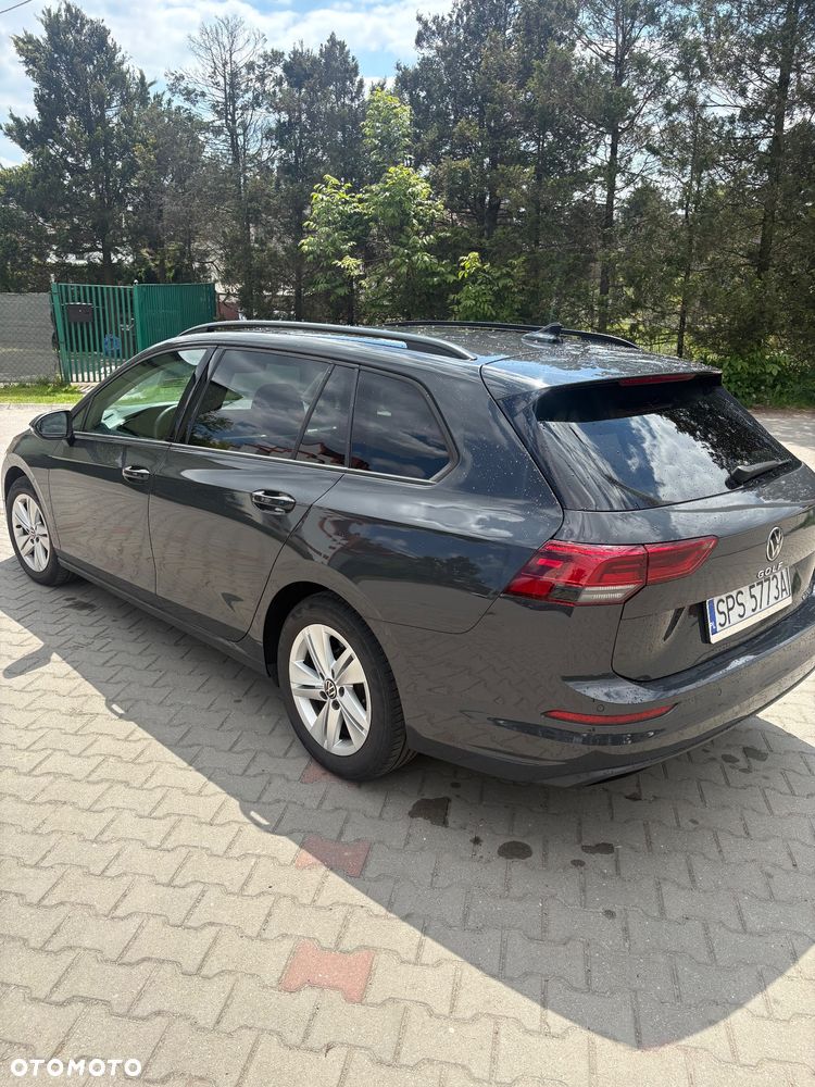 Volkswagen Golf 1.5 eTSI OPF DSG Life - 4