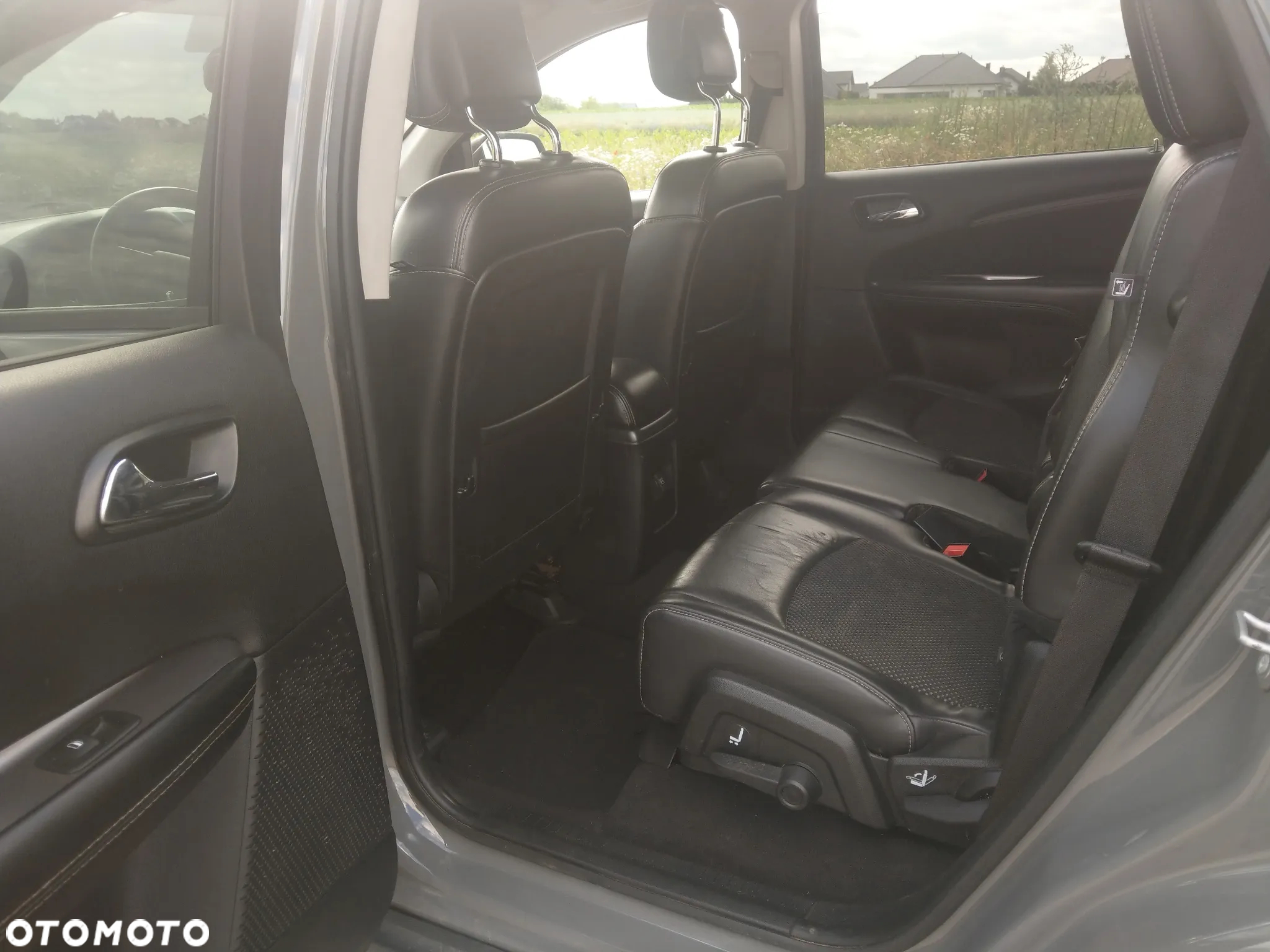 Dodge Journey - 12