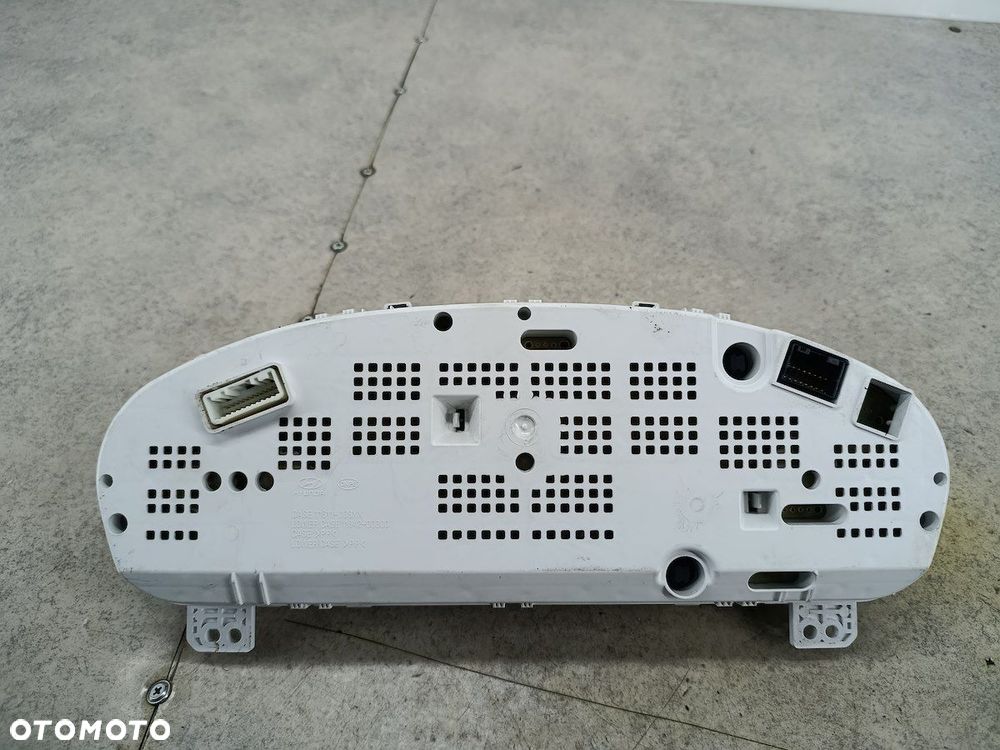 LICZNIK HYUNDAI H-1 II 94003-4H240 2.5 CRDI - 6