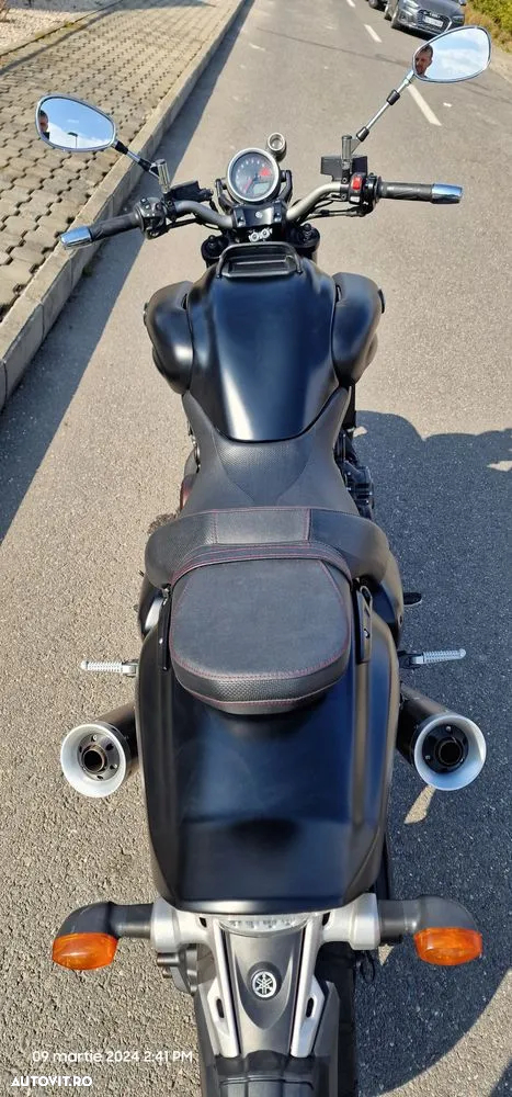Yamaha V-MAX - 13