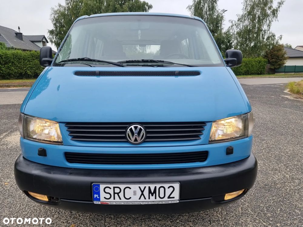 Volkswagen Multivan - 32