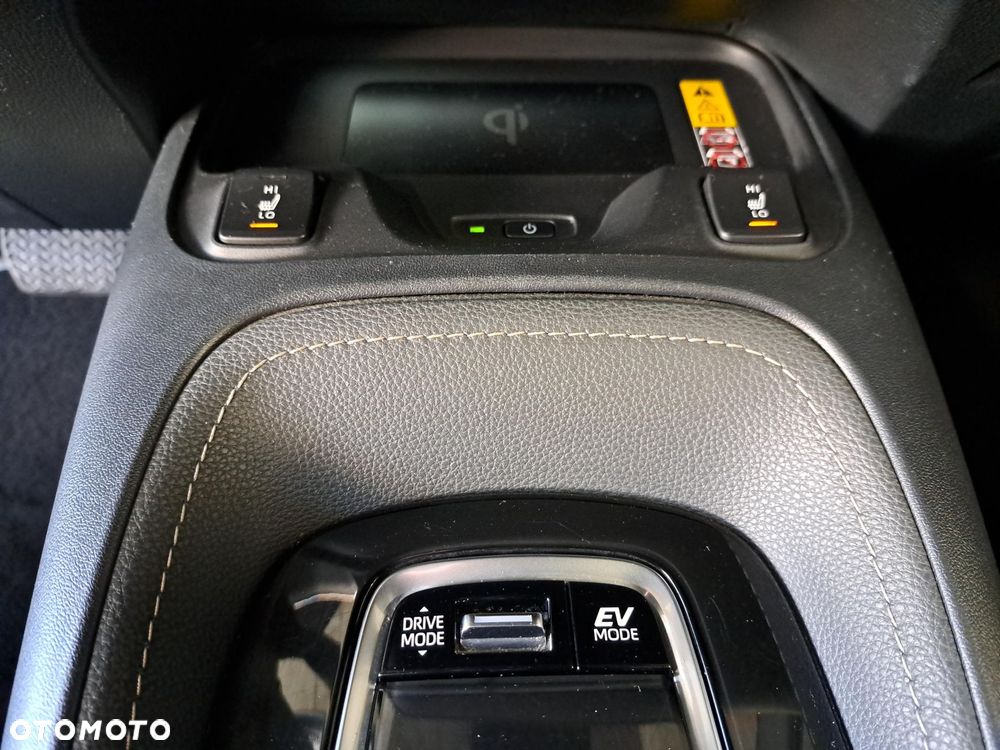 Toyota Corolla 1.8 Hybrid Style - 28